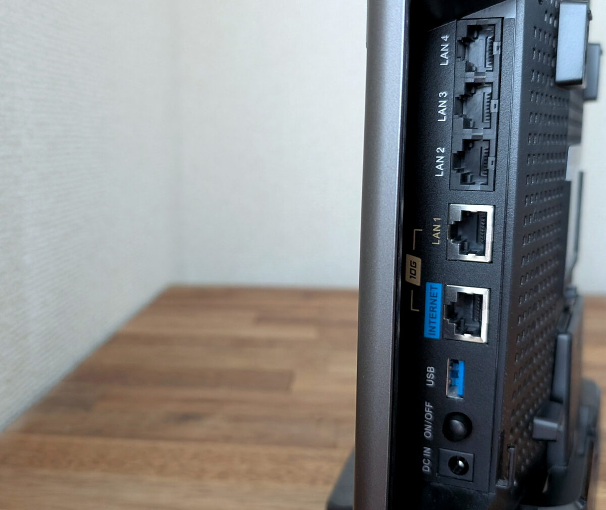 BUFFALO WXR-11000XE12のポート