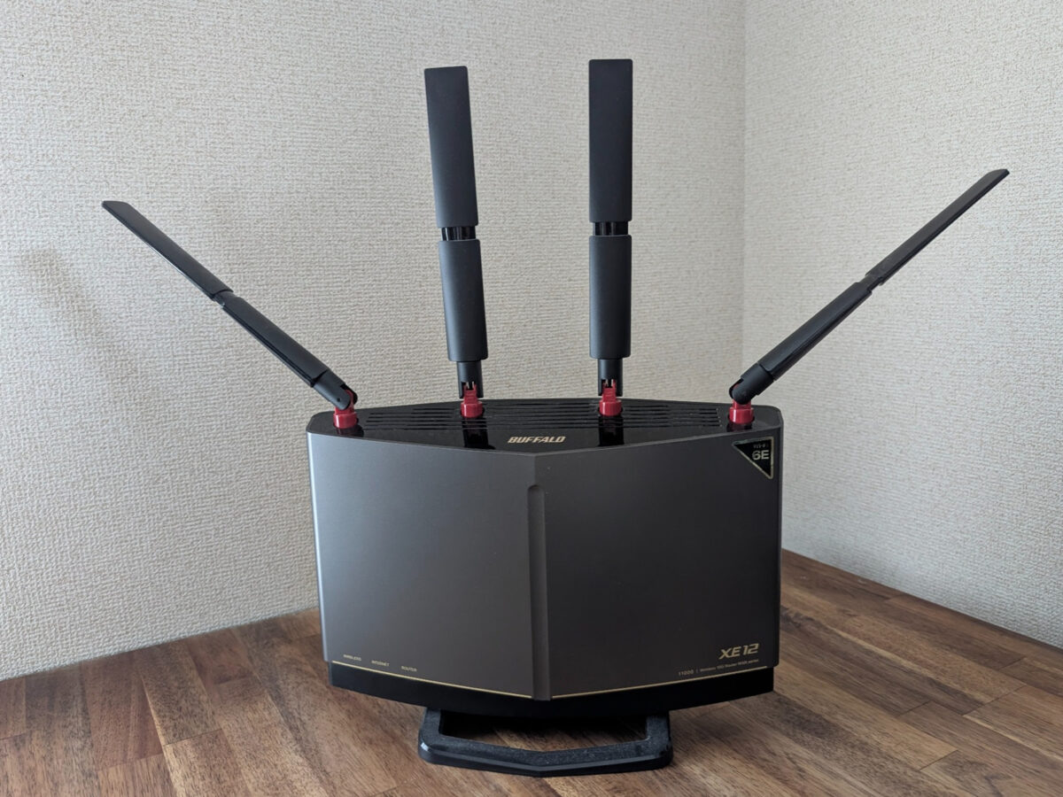 WXR-11000XE12の外観1：正面