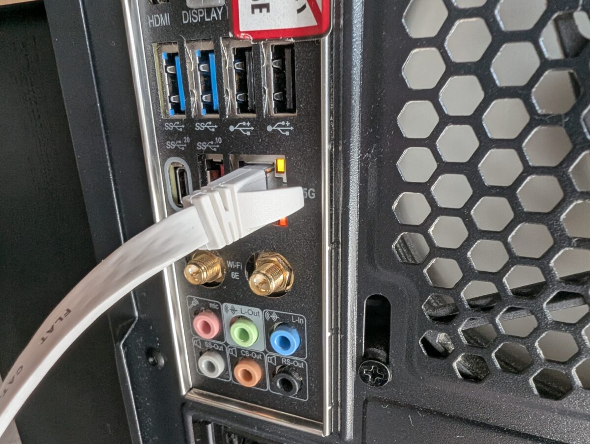 PCのLANポートの写真